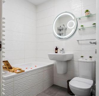 Militari Apartment | OCCO by the Park