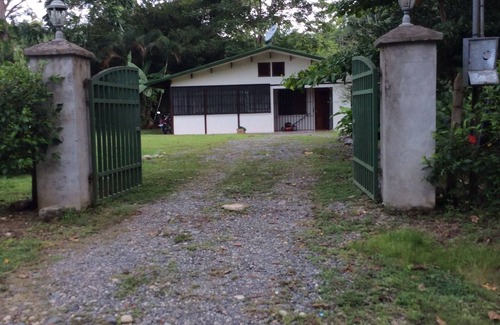 Sierpe House | Ocean access, a base for fishing ,kayaking, birdwatching , and river tours.