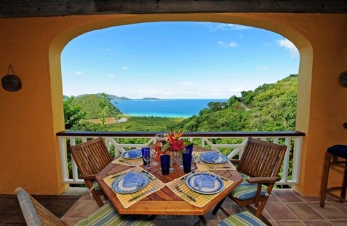 West End Villa | Ocean and Island Views with Spectacular Sunsets and Alfresco Atmosphere