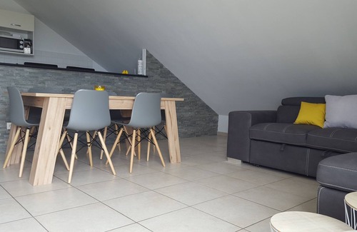 Caphomard Apartment | Ocean Appart: spacious T2 near the beach, sea view