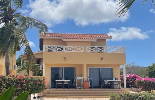 Lagun Apartment | Ocean apartment 18 at Lagun Blou Dive & Beach Resort in Curaçao.