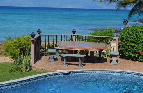 Honokowai Condo | Ocean/Beach Front/Air Conditioned. Watch the whales from your private lanai.