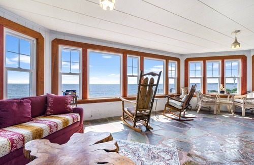 Middlesex County House | OCEAN/BEACH FRONT, HUGE YARD, SUNSET VIEW