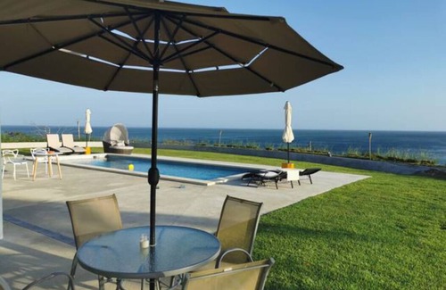 Punta Mala Apartment | Ocean Breeze Cove - Adults Only - Luxury Retreat