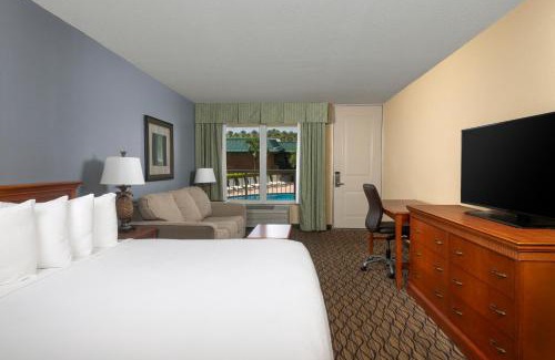 Central Beach Resort | Ocean Breeze Inn Vero Beach