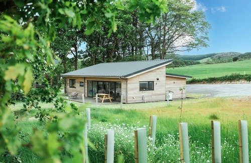 Gatehouse-of-Fleet Cottage | Ocean Drive - a lodge that sleeps 6 guests in 3 bedrooms