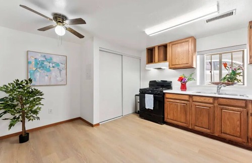 Sunset Cliffs House | ocean front 1-bedroom house in fantastic San Diego with AC, WiFi