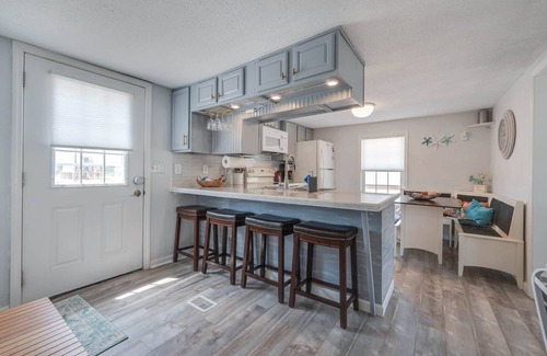 Corolla House | Ocean Front! 4x4 area of OBX! Private, Dog friendly, Affordable, Wild Horses!