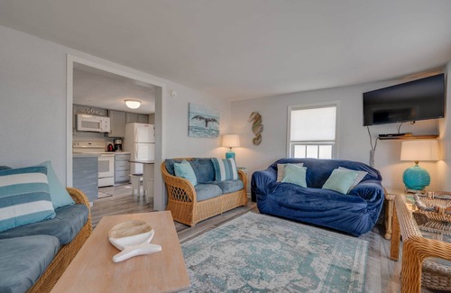 Corolla House | Ocean Front! 4x4 area of OBX! Private, Dog friendly, Affordable, Wild Horses!