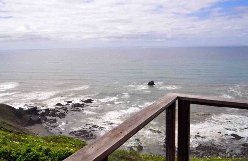 Manchester House | Ocean front beach house