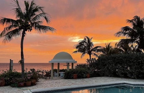 Sabadeco Villa | Ocean front chateau offers maximum privacy and feels like home