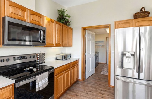 Ocean City House | Ocean Front. Clamming. Game Room. Large Deck.