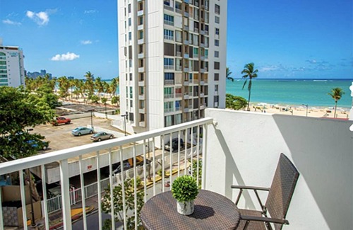 Isla Verde Apartment | OCEAN FRONT CORAL BEACH