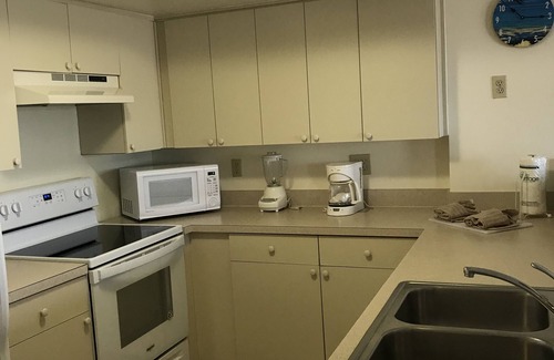Fort Myers Beach Condo | Ocean front, Ft Myers beach, private balcony facing the Gulf, heated pool, WiFi!