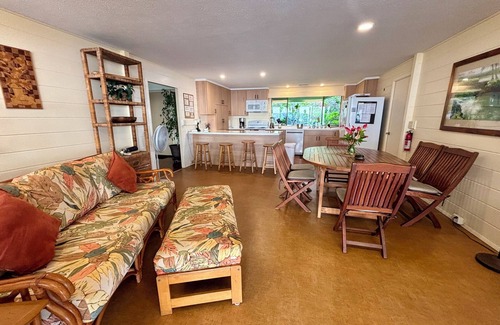 Honaunau-Napoopoo House | Ocean Front Home with Pool and Spectacular Views