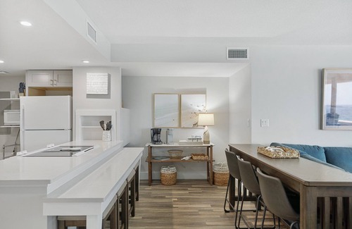 North West Florida Apartment | Ocean Front Oasis 4 bedroom 2.5 bathroom unobstructed gulf view condo