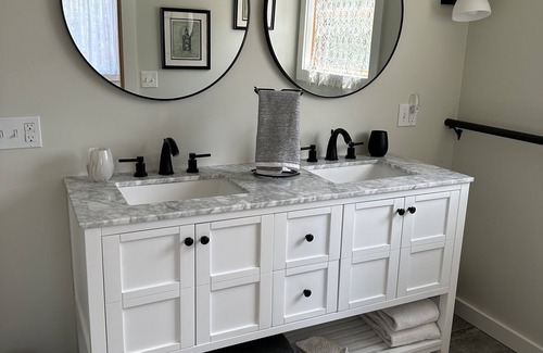 Spruce Head Apartment | Ocean Front - Penobscot Bay - 4 Season New Home - Includes 2 single kayaks