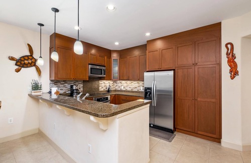 Waikoloa Condo | Ocean Front Pool Club. Includes Beach Gear! Halii Kai 24H