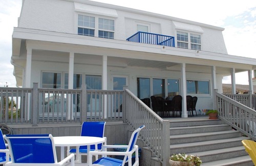 Bethune Beach House | OCEAN FRONT RETREAT. Great for large families. 30-day minimum rental.