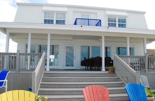 Bethune Beach House | OCEAN FRONT RETREAT. Great for large families. 30-day minimum rental.