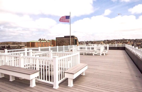 The Point Condo | Ocean Front View! Wyndham Inn on Long Wharf Resort