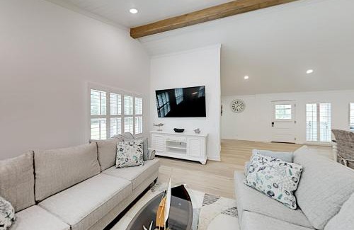 Ocean Isle Beach House | Ocean Isle Hidden Retreat A