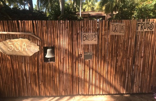Barra de Potosi Bed & Breakfast | Ocean Lover's Paradise - Balcony Room