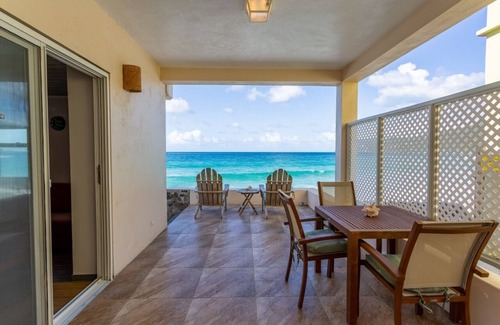West End Condo | Ocean Mist - AppleSurf! Beachfront one bedroom in Apple Bay