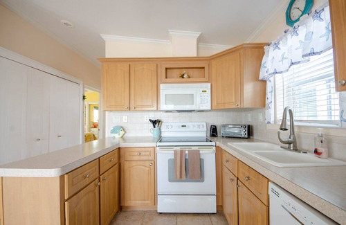 Cudjoe Key House | OCEAN PARADISE AT VENTURE OUT + 4 BIKES & 2-2 PERSON KAYAKS! KING & QUEEN BEDS!