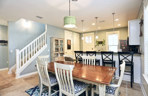 Laurel Grove Cottage | Ocean's Reach Beach home, 2 Golf Carts, 3 BR+Loft, Sleeps 6