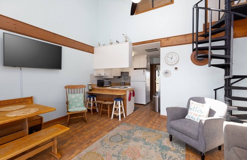 North Topsail Beach House | Ocean/Sound Views, Beach Access—Villa On The Blue