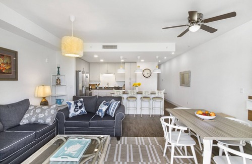 Newtown Condo | Ocean Style 1/1.5 Condo The Strand Water View!