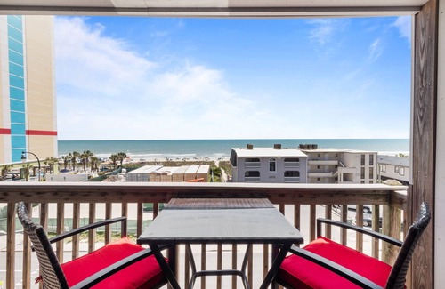 Cherry Grove Beach Condo | Ocean Terrace C3- 3rd Floor Condo with Great Views
