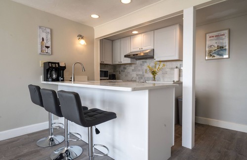 West Yarmouth Apartment | Ocean View 2 Lewis Bay Private Beach