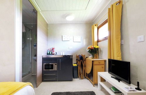 Aberdulais Cabin | Ocean View 8 - 1 Bedroom - Llanrhidian