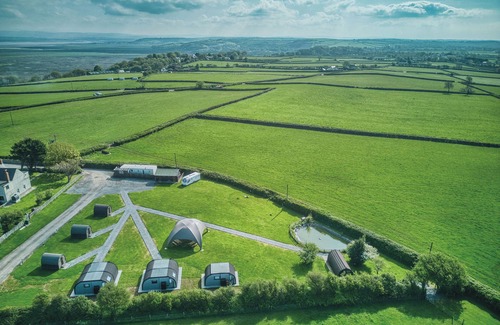 Aberdulais Cabin | Ocean View 8 - 1 Bedroom - Llanrhidian