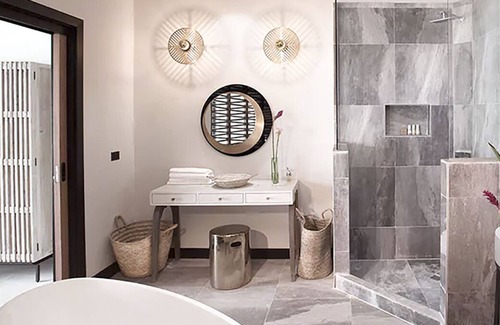 Fryes Beach Villa | Ocean View Jacuzzi Suite