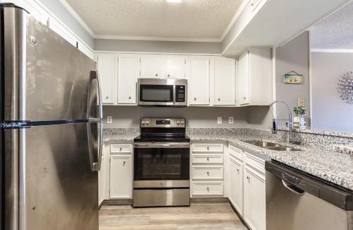 Ocean Drive House | Ocean View All-New Beach Suite at Tilghman Top Location