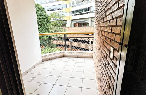Parque Enseada Apartment | Ocean View and Air Conditioning