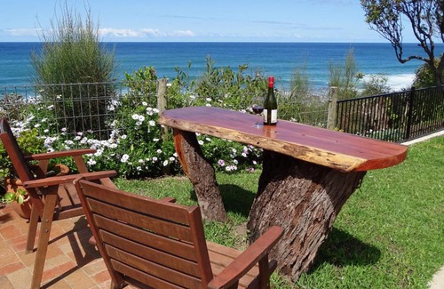 Bermagui House | Ocean View Beachfront