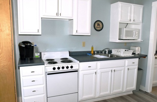 Wells Condo | Ocean View Condo - 3 min from beach! Location, Location, Location!
