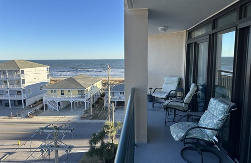 North Myrtle Beach Condo | Ocean View Condo - Beach Front Pool and Hot tub!