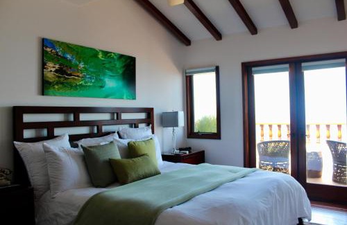 Avalon Villa | Ocean-view Condo W Bbq & Hardwood Floors