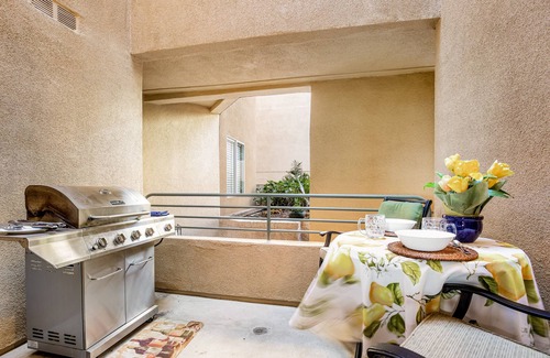 Carlsbad Condo | Ocean-view condo with balcony, fireplace, pool & hot tub - snowbird-friendly