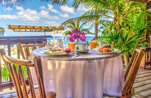Antoneys Cay Resort | Ocean View Double West End Land's End Hotel Resort Roatan Honduras