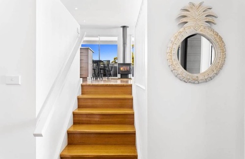 Rhyll House | Ocean View Escape w 3BR & 2BA