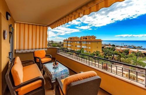 Santiago del Teide Apartment | Ocean view Family Apartment in Playa La Arena