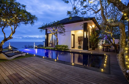 Siligita Villa | Ocean View Four Bedroom Villa