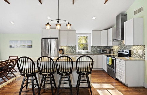Gloucester House | Ocean View - Great Location | Beautiful, Warm & Spacious.