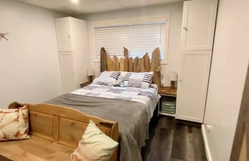 Campbell River Bed & Breakfast | Ocean view guest suite, completely self contained, beautiful outdoor patio
